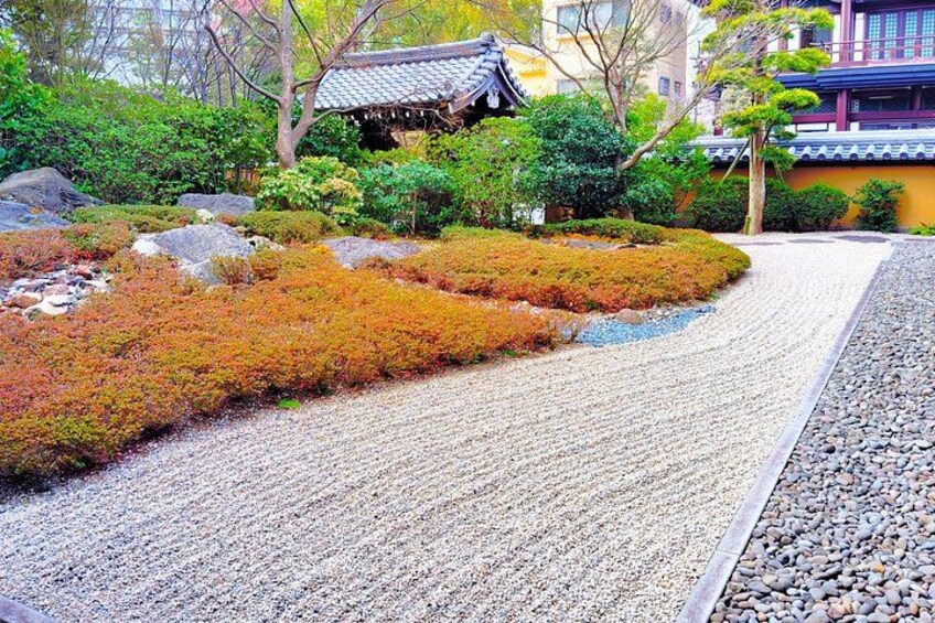 Fukuoka & Hakata Private Custom Tour with Optional Port Pickup 4