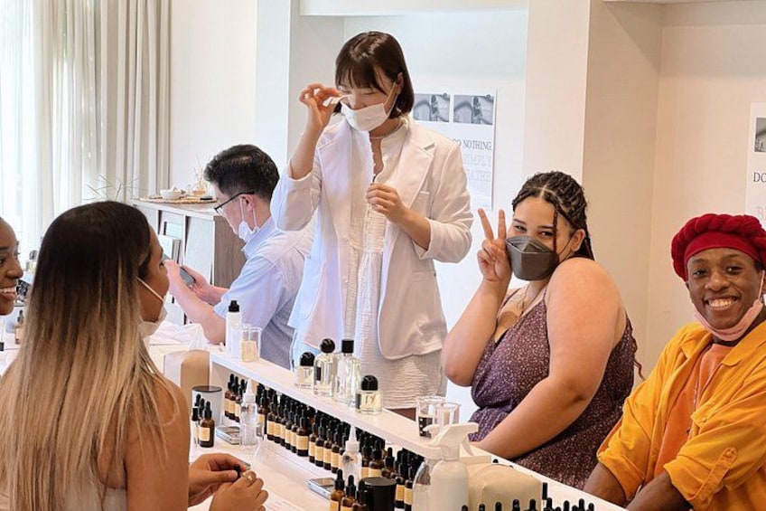 Create Your Own Luxury Niche Perfume in Hongdae 3