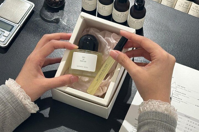 Create Your Own Luxury Niche Perfume in Hongdae 4