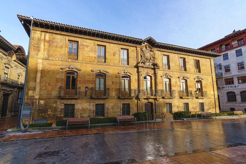 Palace of Valdecarzana and Heredia 2