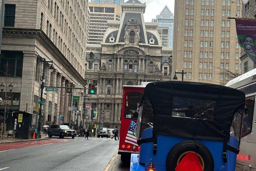 Explore Philadelphia via Vintage Car or Electric cart 2