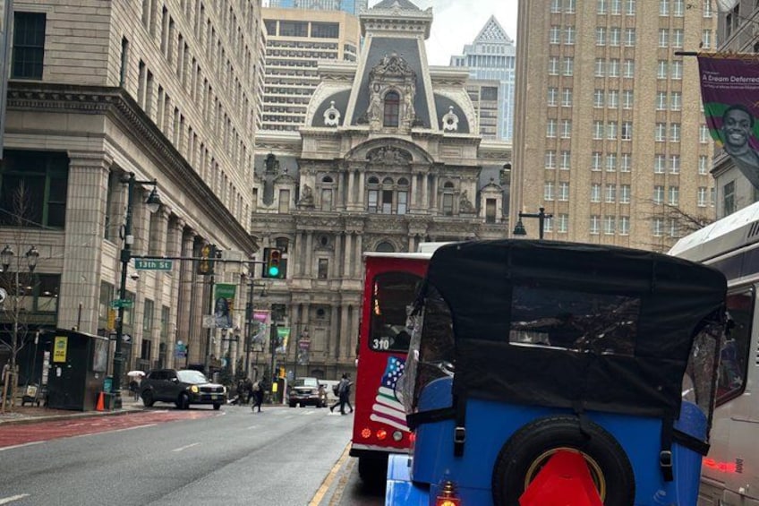 Explore Philadelphia via Vintage Car or Electric cart 2