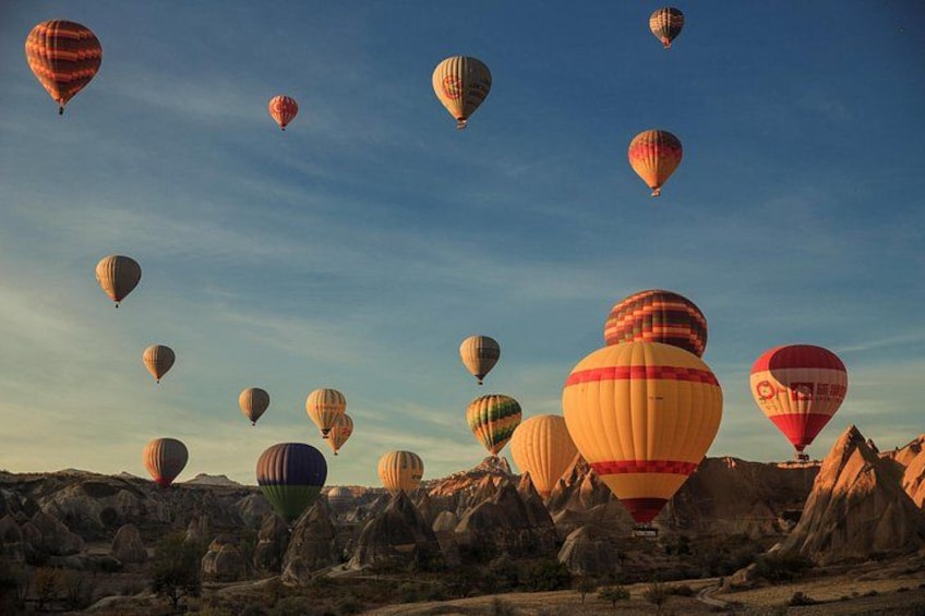 A Sky Full of Balloons Over an Ancient Land 3