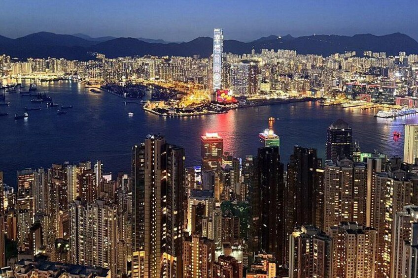 Hong Kong Tour: Sunset Peak Tram & Victoria Harbour Night Cruise 3