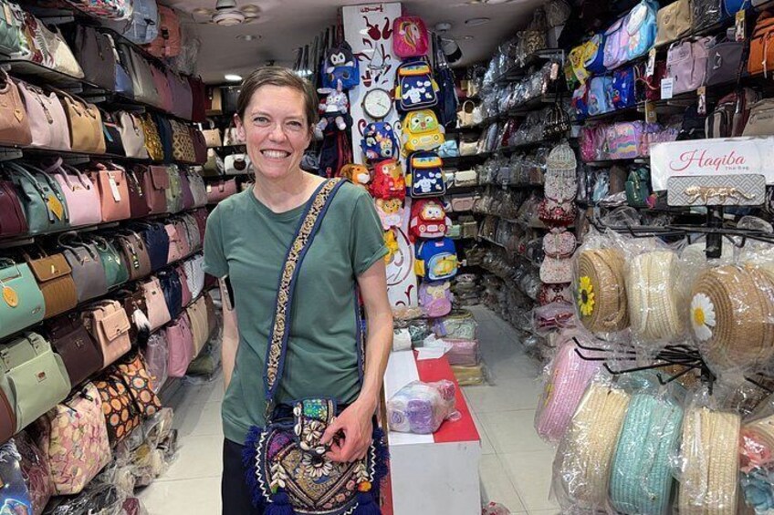 Udaipur Shopping bazaars by Tuk Tuk & shop with an Local guide 3