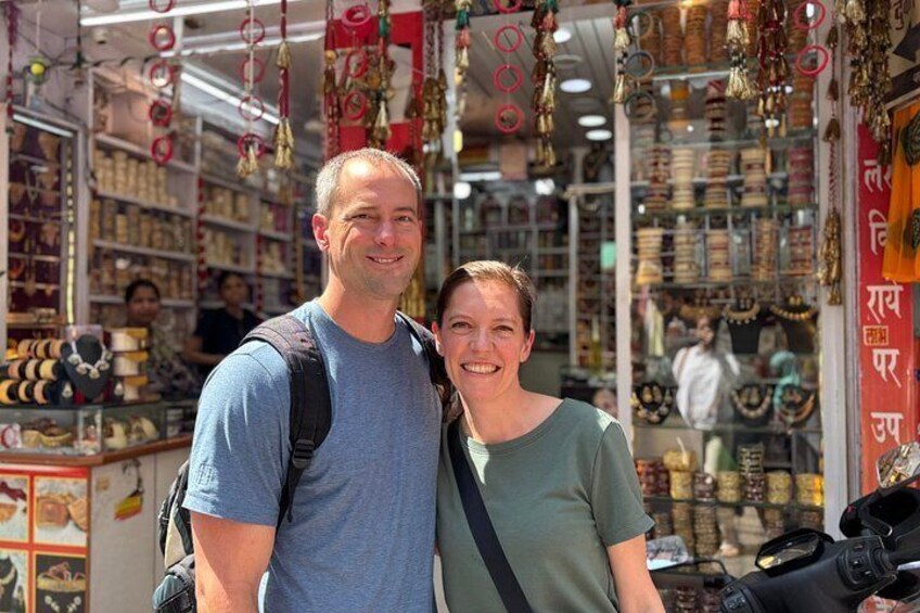 Udaipur Shopping bazaars by Tuk Tuk & shop with an Local guide 4