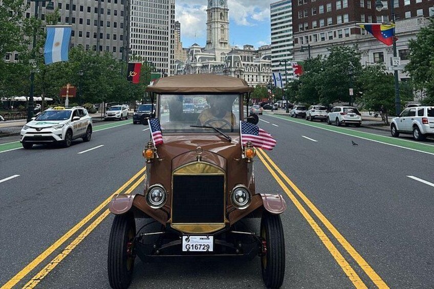 One Hour Tour Of Philadelphia Historical Sites In A Vintage Car 1