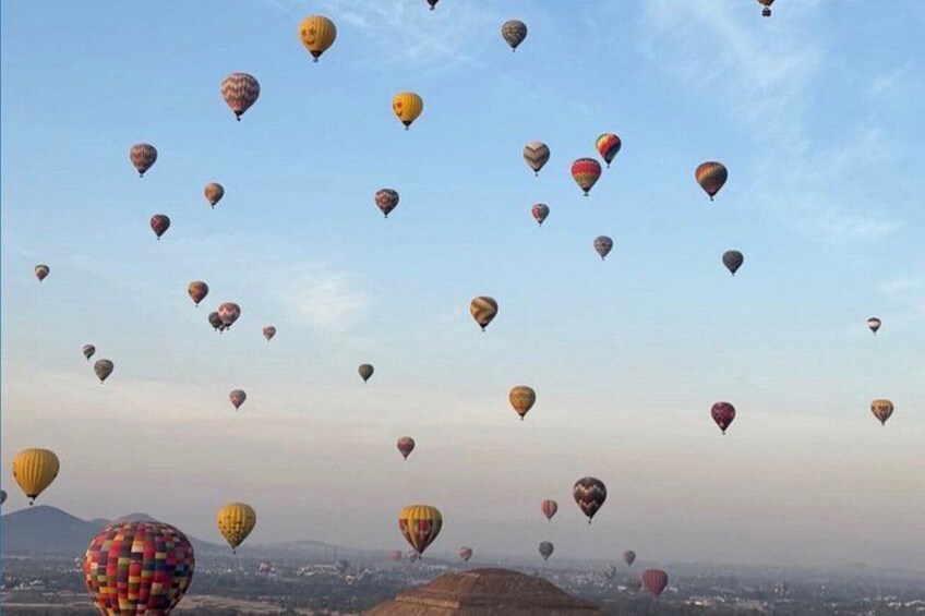 Balloon Flight in Teotihuacan + Breakfast in La Gruta and Transportation 3