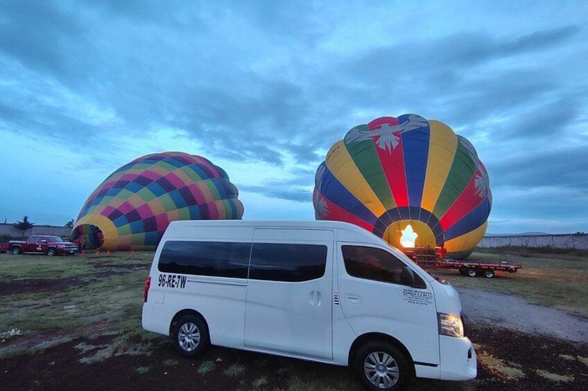 Balloon Flight in Teotihuacan + Breakfast in La Gruta and Transportation 2