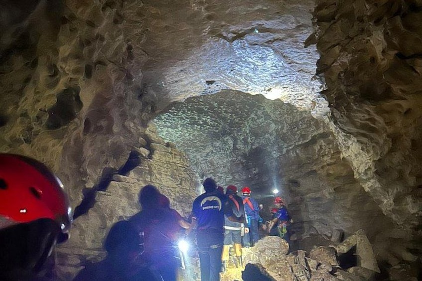 Yogyakarta Jomblang, Pindul Cave & River Tubing Tour with lunch 5