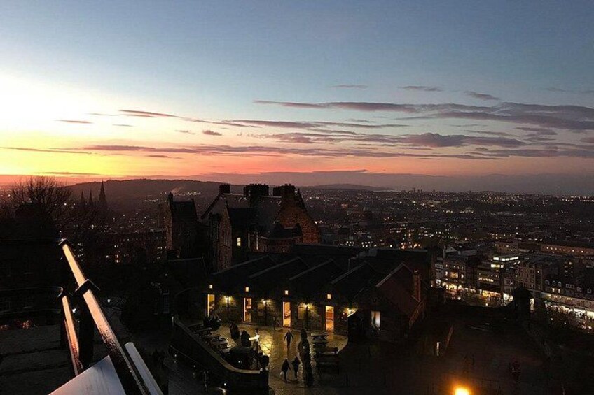 Edinburgh Castle: Guided Walking Tour with Entry Ticket 2