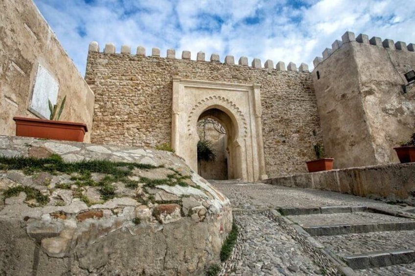 Discover Tangier’s historic Kasbah with your private local guide. 3