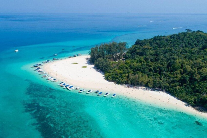 Private Speedboat Tour to Phi Phi Islands From Krabi 3