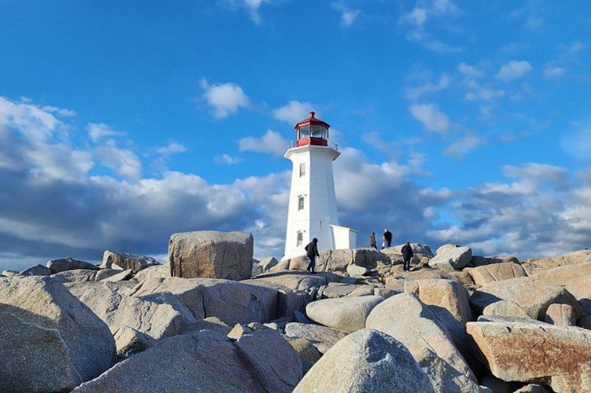 Peggy’s Cove & Fisherman’s Cove: The Small-Group EV Van Tour 5