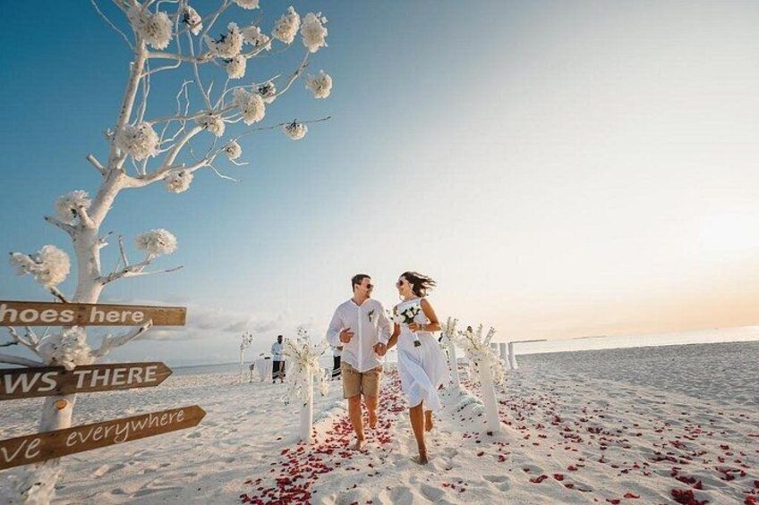 Romantic Maldives Honeymoon Escape 3 Nights in a luxury Resort 3
