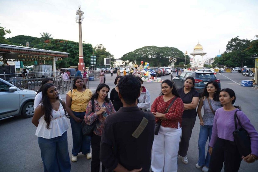 Picture 8 for Activity Walking Tour and Food Tour of Mysore 3