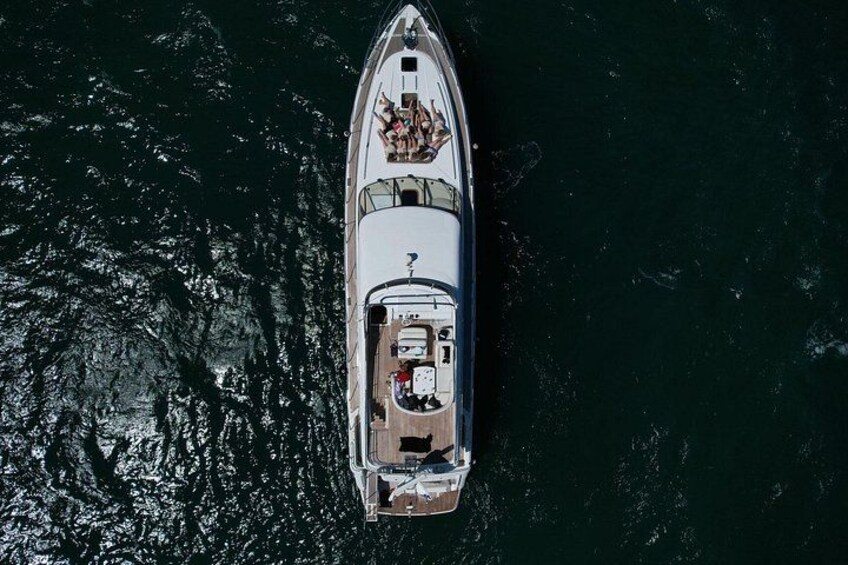 Private Luxury Yacht Cruise on Bosphorus Istanbul 4