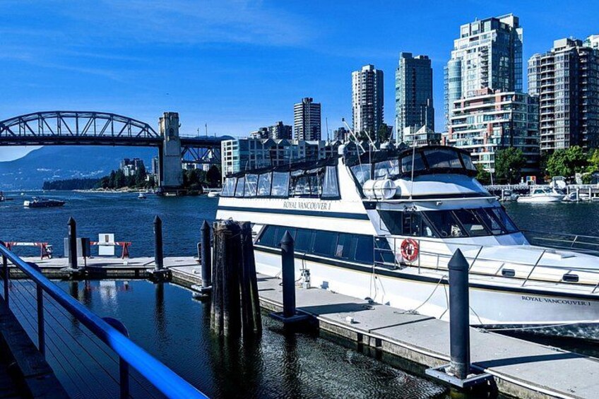 Welcome To Vancouver - A Small Group Tour 1