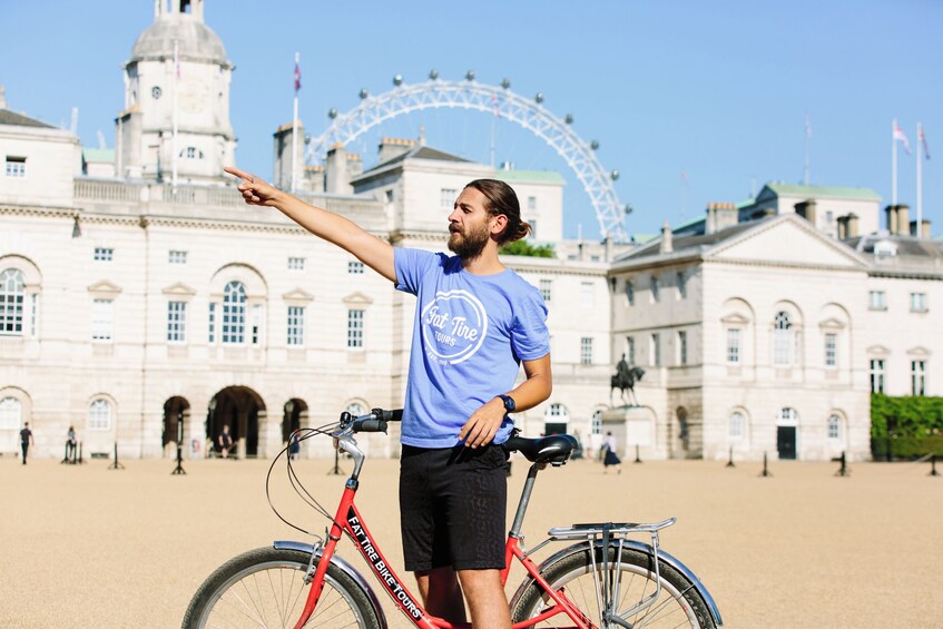 Royal London Bike Tour with River Cruise Package 1