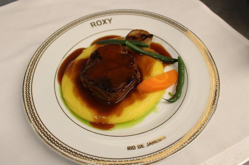 Roxy Dinner Show : Dinner & Spumante & Show 4