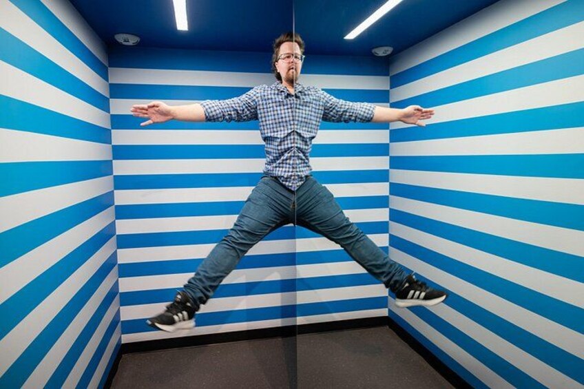 Museum of Illusions Dallas Admission 4