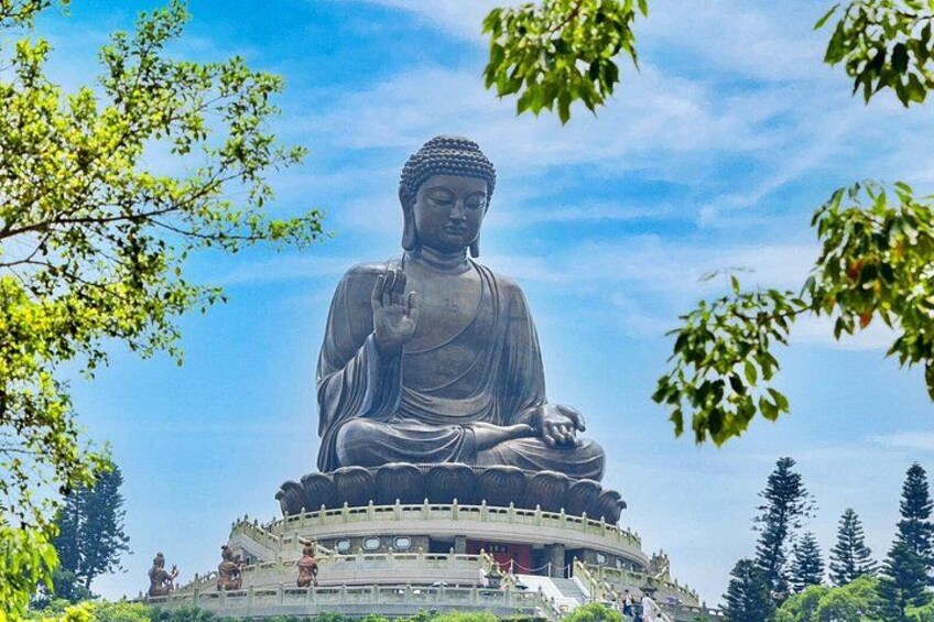 Tian Tan Buddha 3
