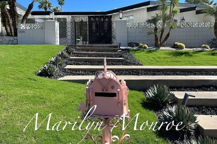 Explore Palm Springs Celebrity Homes in Style 5