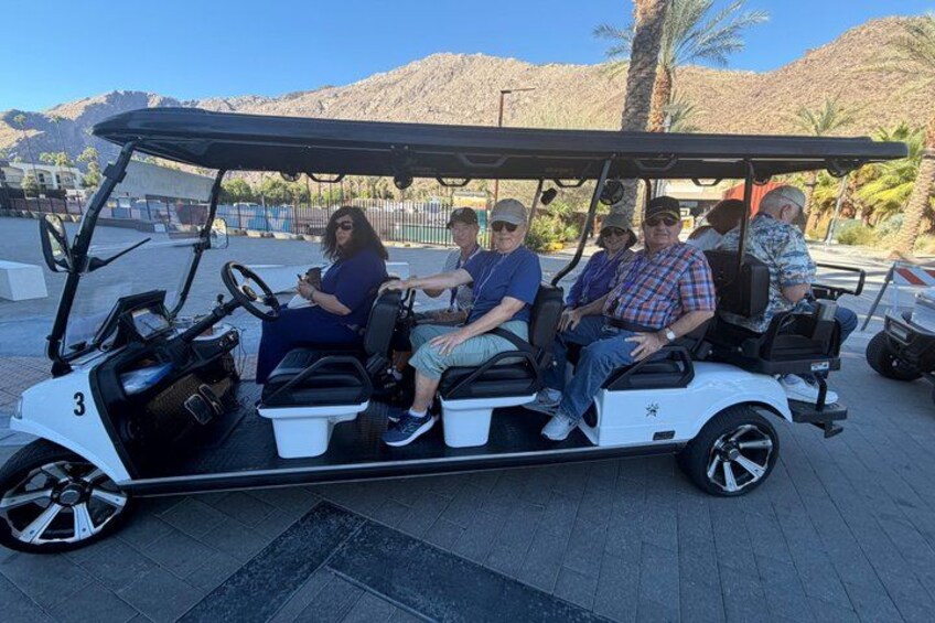 Explore Palm Springs Celebrity Homes in Style 4
