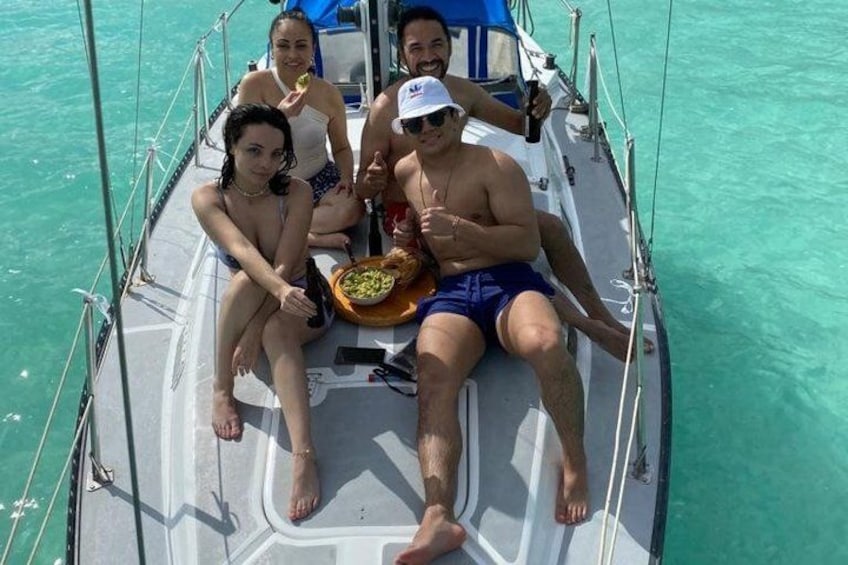 Slow Sailing Bacalar Experience with snack and drinks 2