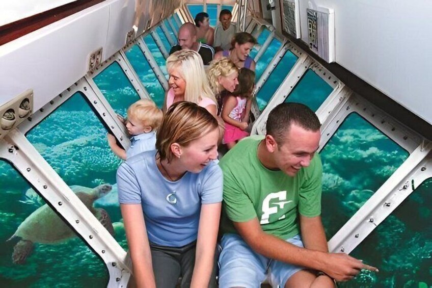 Roatan Glass Bottom Boat Tours and Beach Options 4