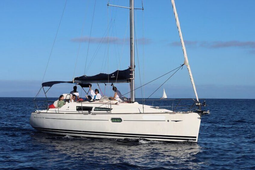 Sailboat up to 10 people (pic1) 1