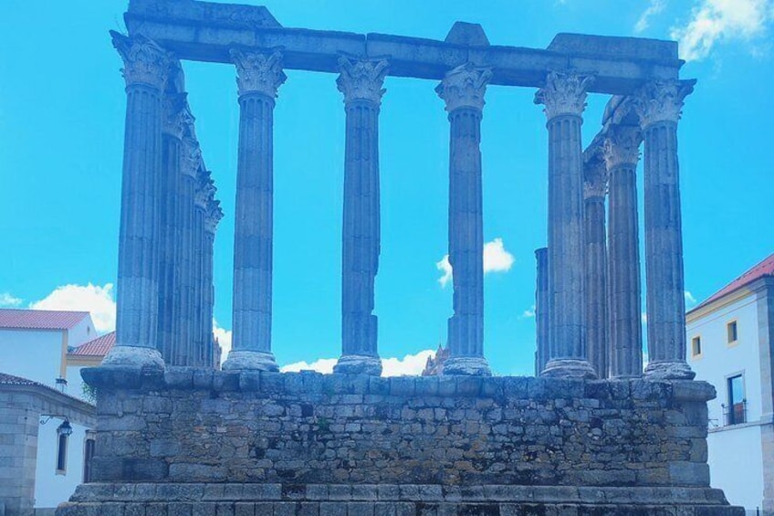 Evora - Roman Temple 2