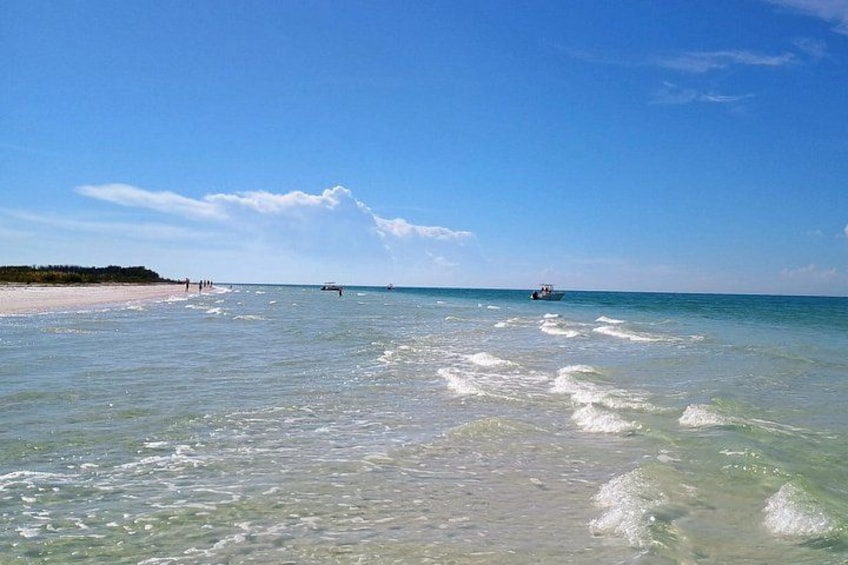 Relax aboard Salt Therapy with Captain Clearwater — a private cruise through the Gulf Coast’s scenic waters. 2