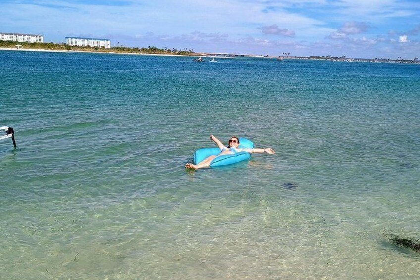 Relax aboard Salt Therapy with Captain Clearwater — a private cruise through the Gulf Coast’s scenic waters. 2