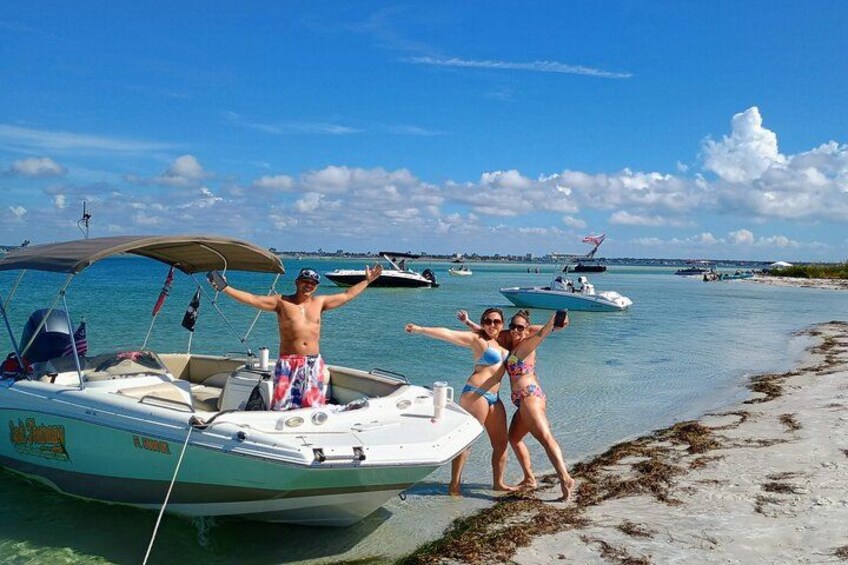 Relax aboard Salt Therapy with Captain Clearwater — a private cruise through the Gulf Coast’s scenic waters. 1