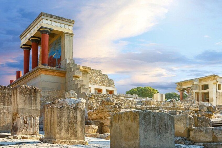 Knossos Palace & Museum Guided Tour from Heraklion 3