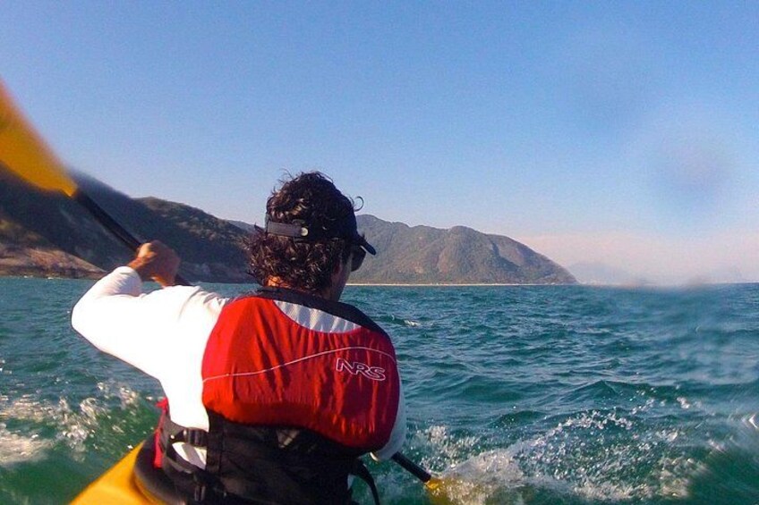 Where adventure flows — paddling along the shores of Guanabara Bay 4