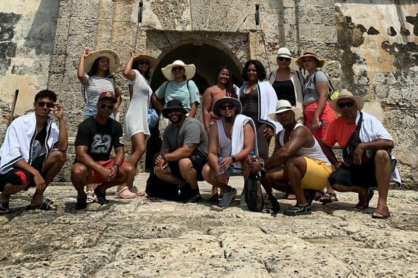 Earth Bomb Tour 360 History Caribbean Beach and Food 1