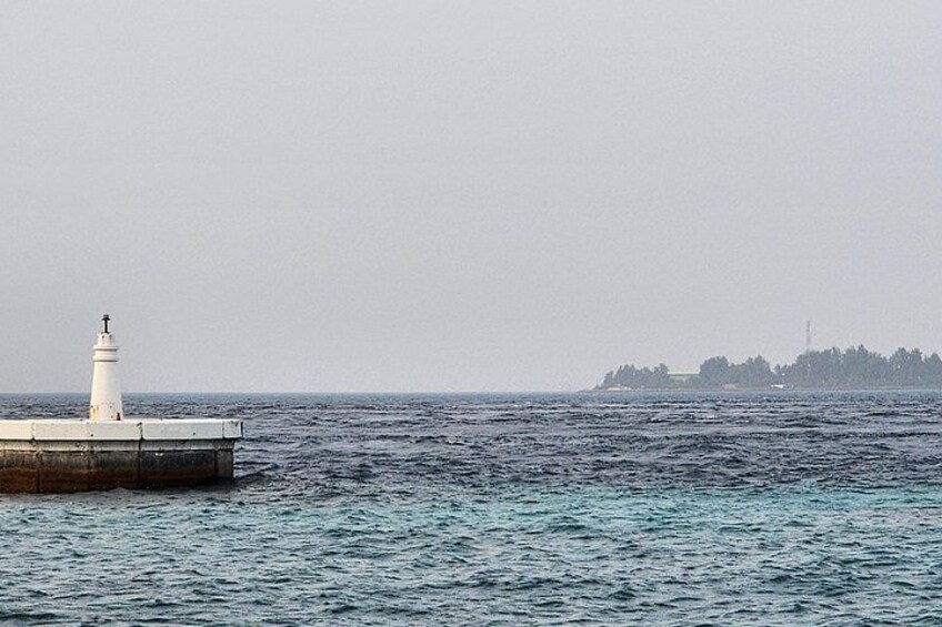 Malé main jetty entrance 3