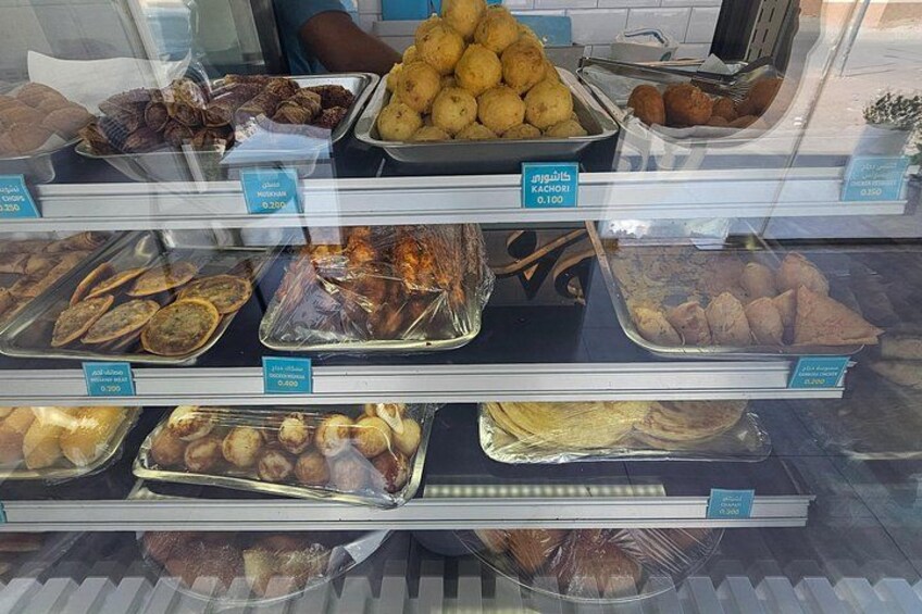 Muscat Omani Food Tour with Shuwa and Halwa 5
