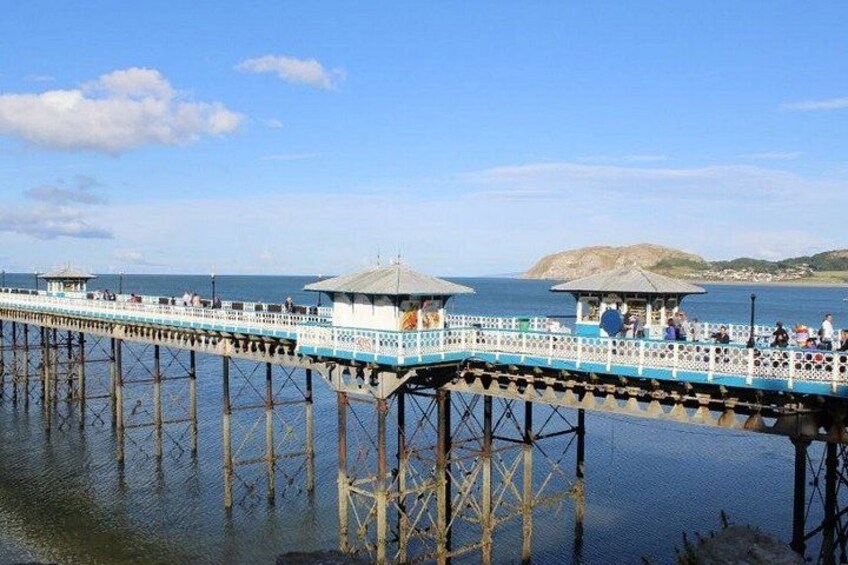 North Wales Road Trip Guidebook - Anglesey, Conwy & Llangollen 3