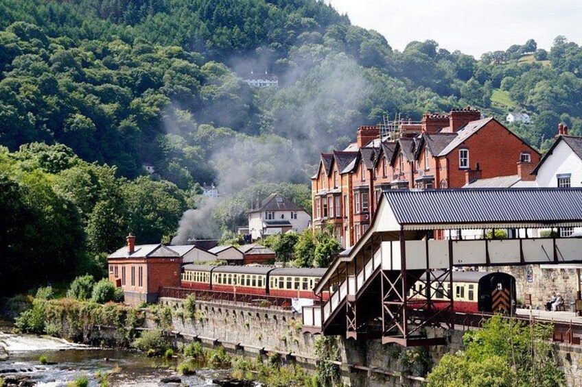 North Wales Road Trip Guidebook - Anglesey, Conwy & Llangollen 5