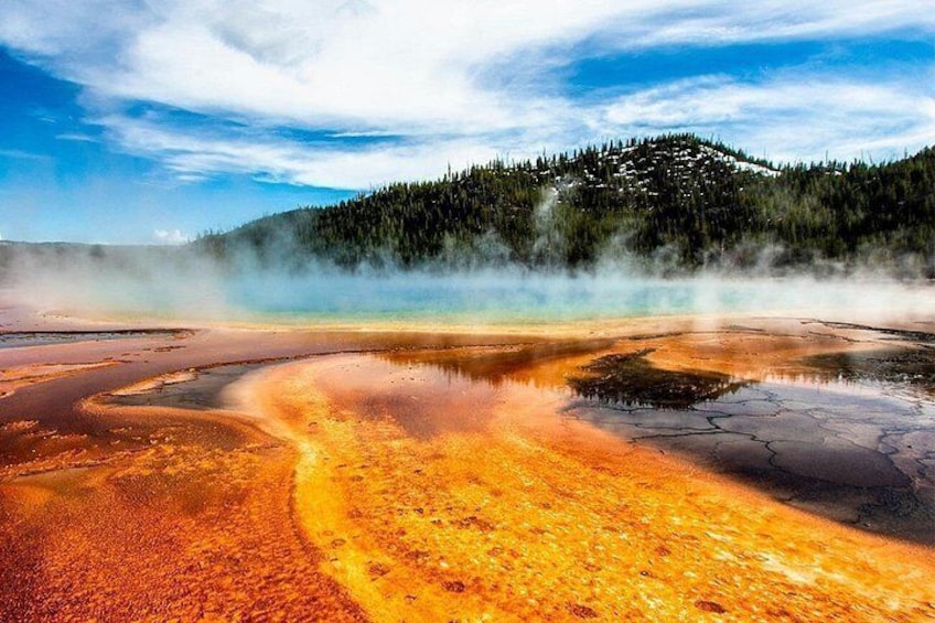 Yellowstone Grand Loop Ultimate Self-Guided Driving Tour 4