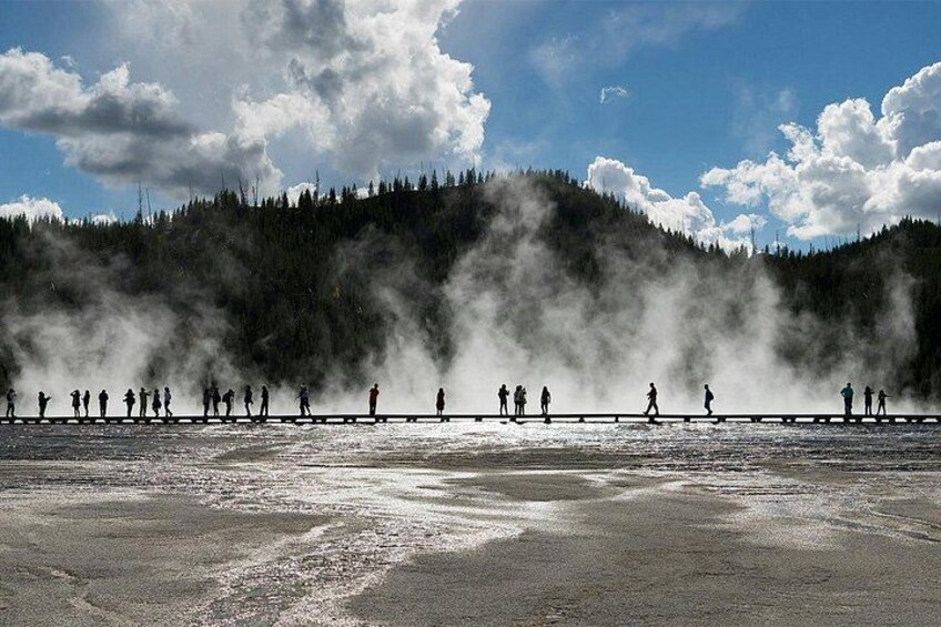 Yellowstone Grand Loop Ultimate Self-Guided Driving Tour 2