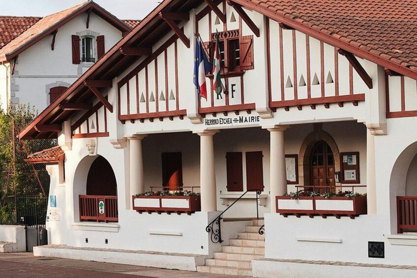Tour of villages in the French Basque Pyrenees Sare, Ainhoa and Espelette 3