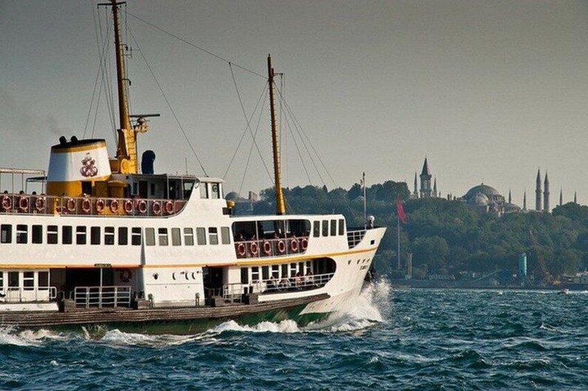 Istanbul Two Continents Tour with Lunch & Bosphorus Cruise 2