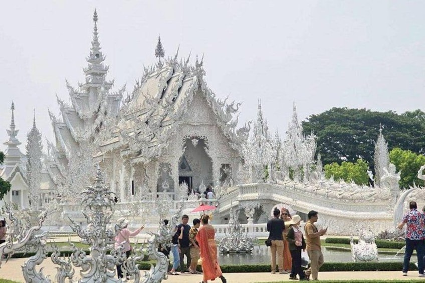 Customizable Private Day Tour of Chiang Rai Highlights 1