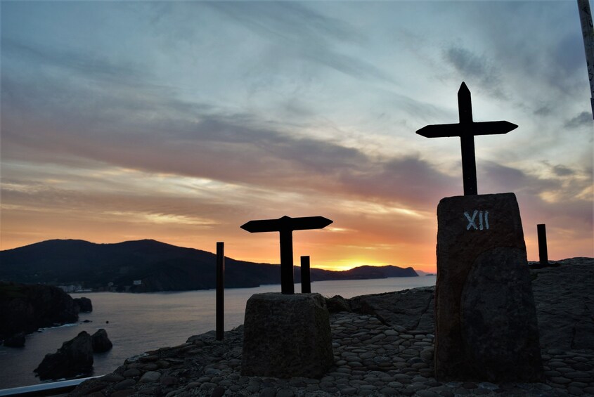 Gaztelugatxe: Reach the top