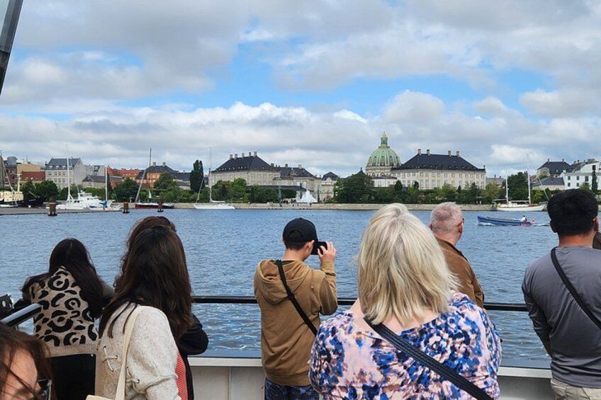 Private Walk & Canal Tour: CPH & Royal Change of the Guards 3