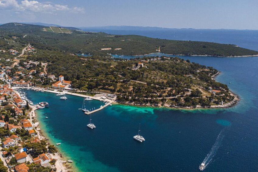 Split: Blue Lagoon & Šolta Full Day Cruise – 3 Islands Experience 1